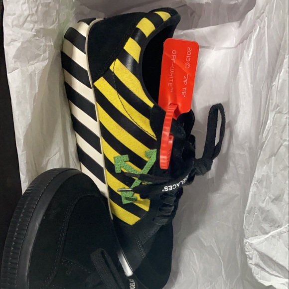 OFF WHITE VULC LOWS - Picture 4 of 6